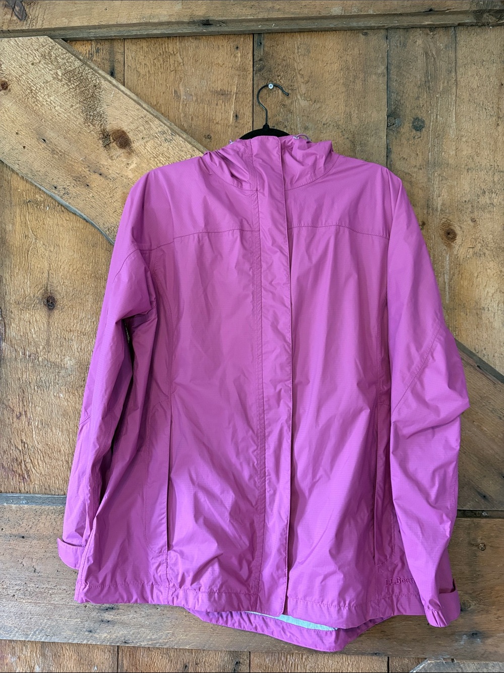 LL Bean Womens XL Pink Hooded Rain Jacket - Picture 1 of 9